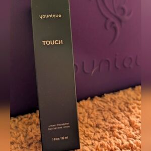 Younique Touch Serum Foundation in Taffeta